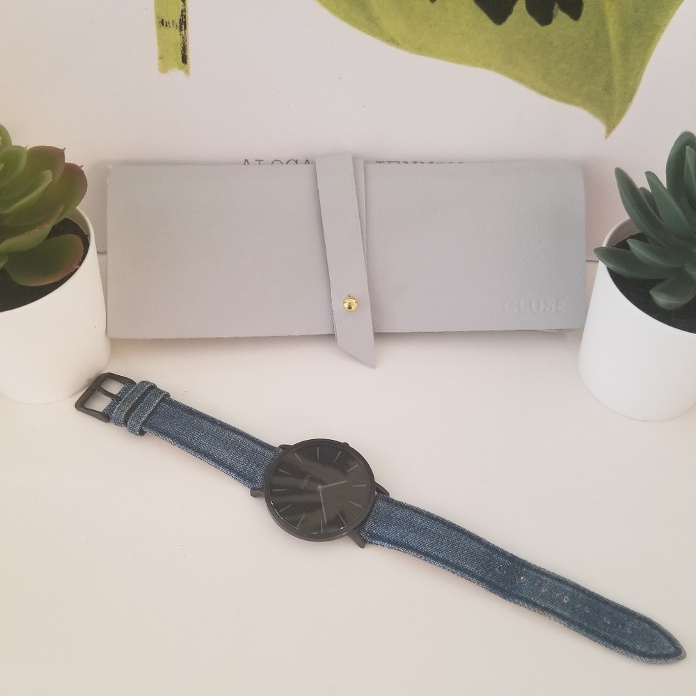 Cluse  Women's La Boheme Black Dial Blue Watch